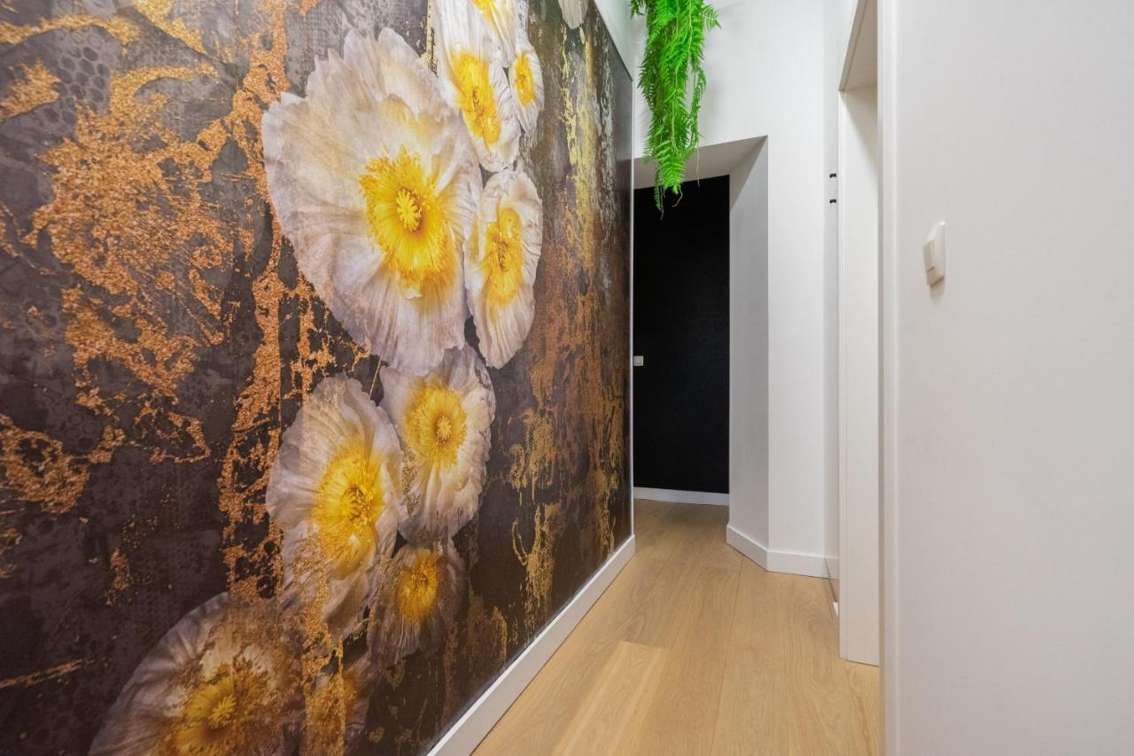 The 99, Appartement Sauna & Parking Liege Luaran gambar