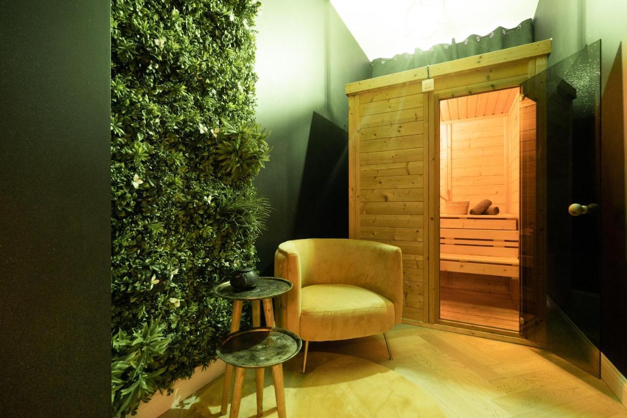 The 99, Appartement Sauna & Parking Liege Luaran gambar